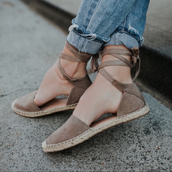 SIZE CLEARANCE‼️ Lace up Espadrilles - Picture 2 of 4